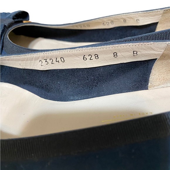 SALVATORE FERRAGAMO SUEDE VARA RIBBON FLATS.‎ SIZE 8 - Picture 11 of 12